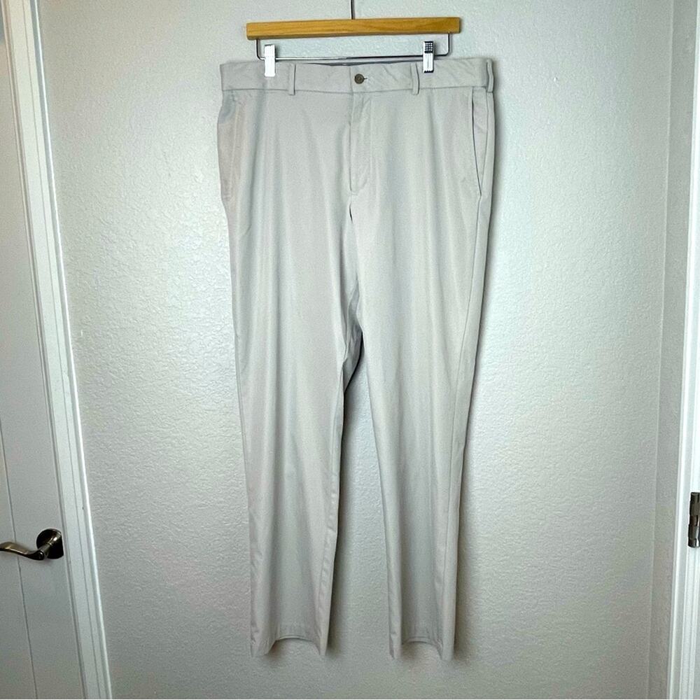 WALTER HAGEN Men's Khaki Gray Golf / Dress Pants Size 36 x 32